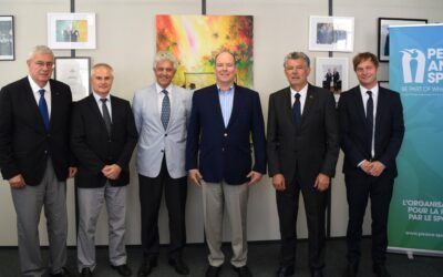 S.A.S. le Prince Albert II rend visite à l’organisation monégasque Peace and Sport