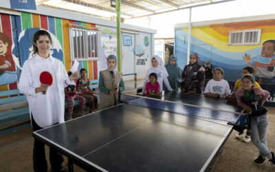 SAR la Princesse Zeina Rashid de Jordanie visite le camp de réfugiés de Zaatari